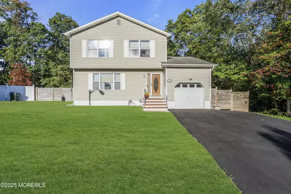 Howell, NJ 07731,111 Moses Milch Drive
