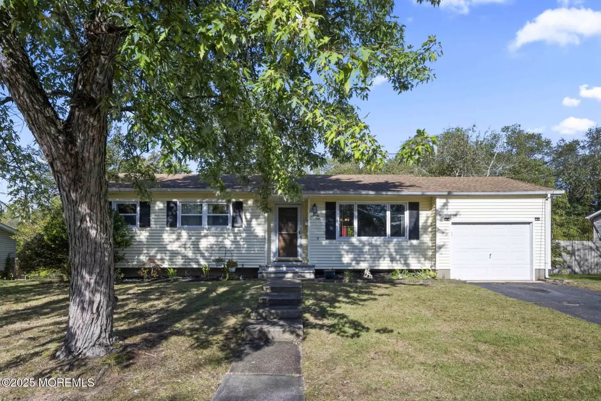 Jackson, NJ 08527,34 Drexel Drive