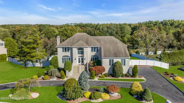 11 Whistler Way, Marlboro, NJ 07746
