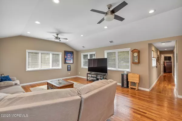 Neptune Township, NJ 07753,607 S Riverside Drive