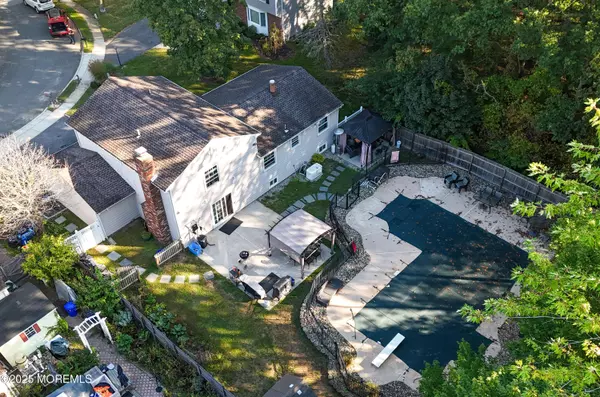 Howell, NJ 07731,14 Cobblestone Court