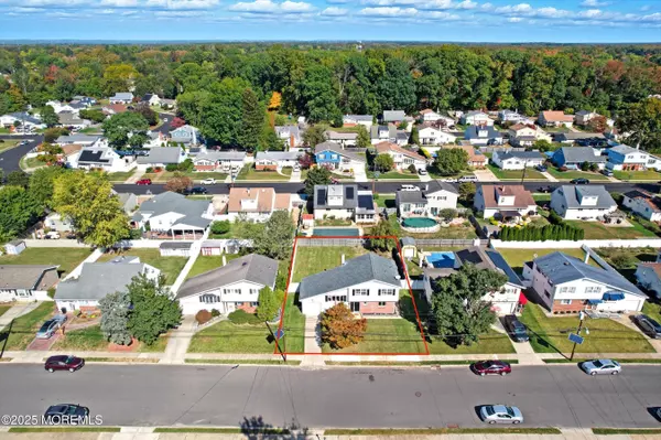 Hamilton, NJ 08690,14 Sycamore Way