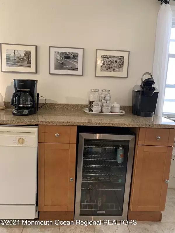 Ocean Grove, NJ 07756,19 Webb Avenue #2