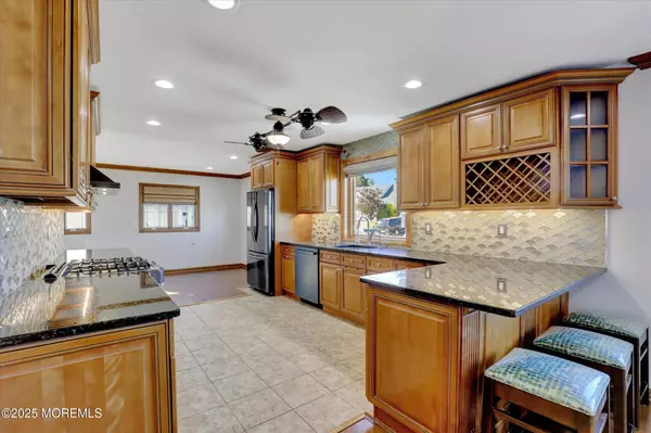 Parlin, NJ 08859,48 Cedar Terrace
