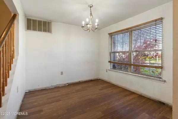 Howell, NJ 07731,51 Sherrybrooke Drive