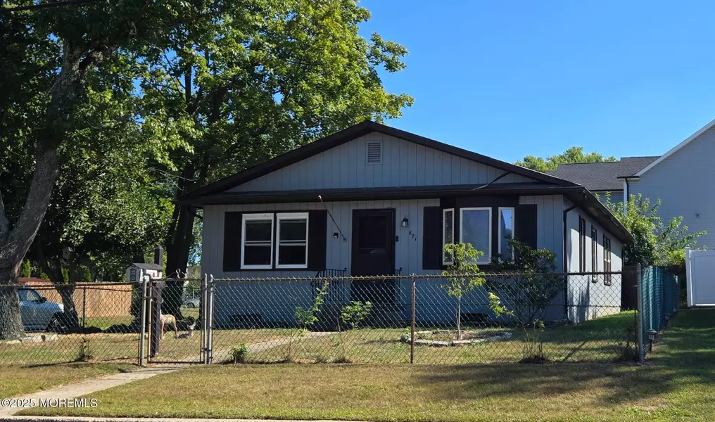 871 S Concourse Road S, Keyport, NJ 07735