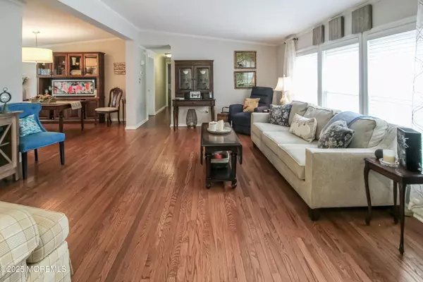 Whiting, NJ 08759,1416 Forest Way