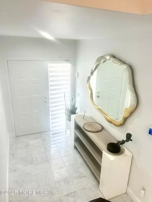 Long Branch, NJ 07740,5 Seabreeze Court