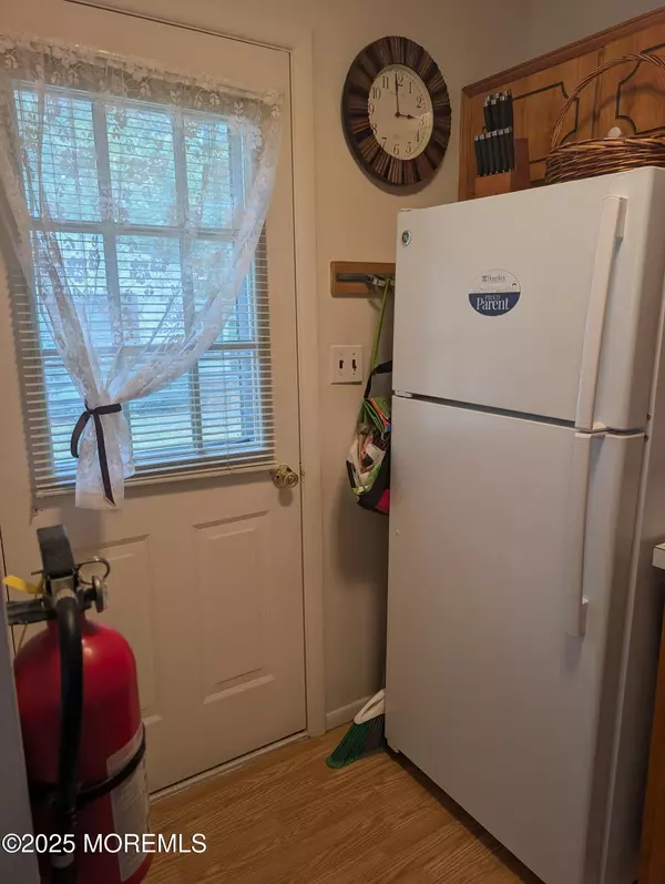 Whiting, NJ 08759,14 California Drive