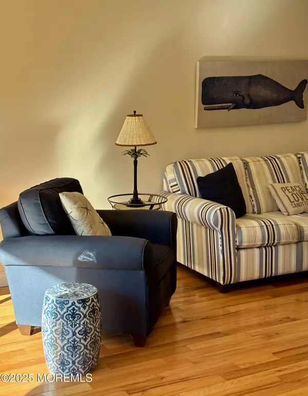 Point Pleasant Beach, NJ 08742,320 Maryland Avenue #12J