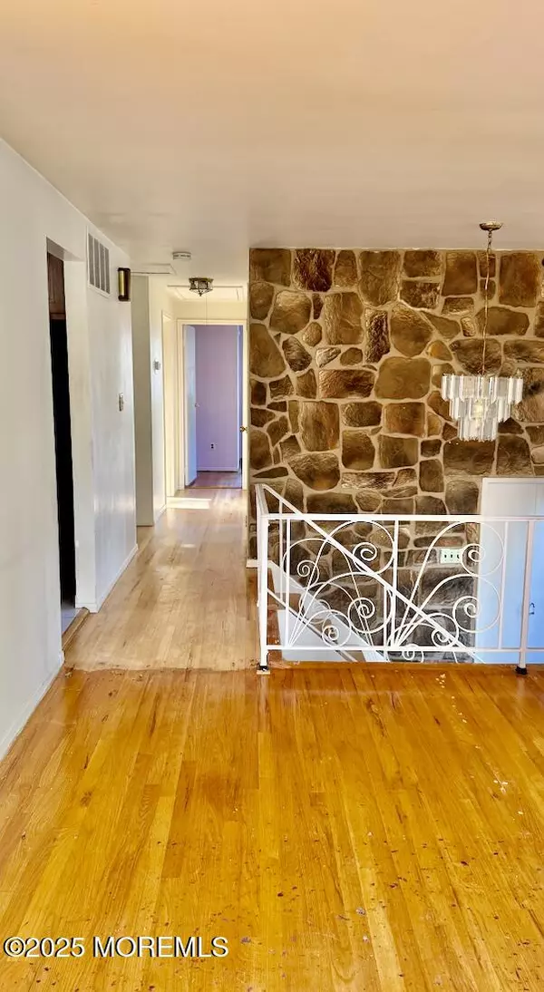 Toms River, NJ 08753,2 Susanna Court