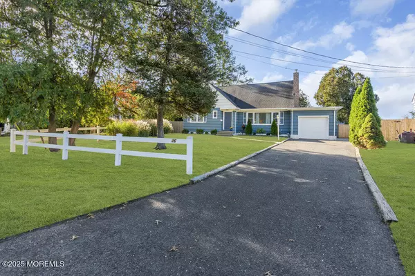 Little Silver, NJ 07739,36 Maple Avenue