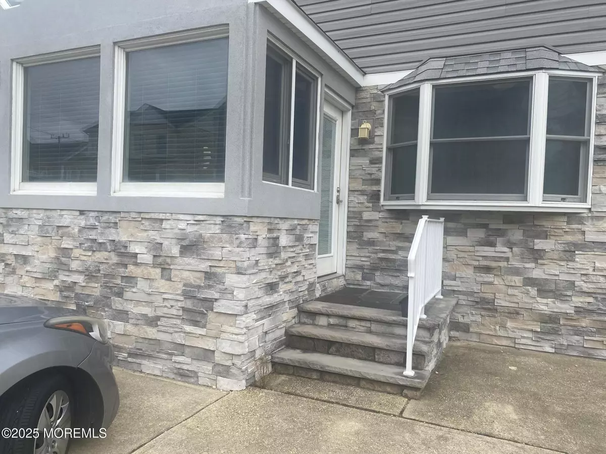 Ortley Beach, NJ 08751,60 Harding Avenue