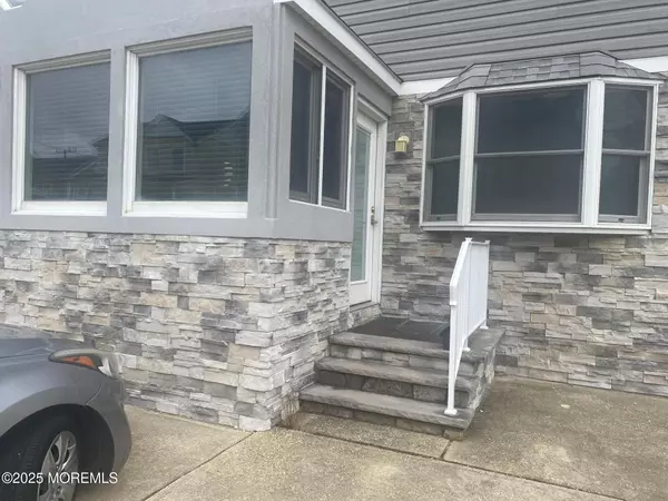 60 Harding Avenue, Ortley Beach, NJ 08751