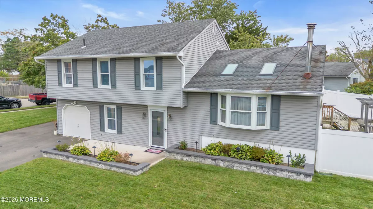 Barnegat, NJ 08005,41 Deck Street