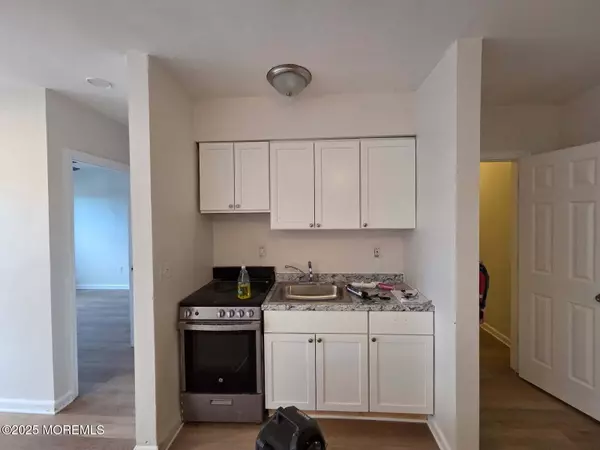 Keansburg, NJ 07734,1 Willis Place #3