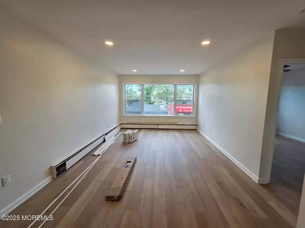 Keansburg, NJ 07734,1 Willis Place #3