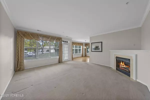 Manalapan, NJ 07726,316 Saint Andrews Place