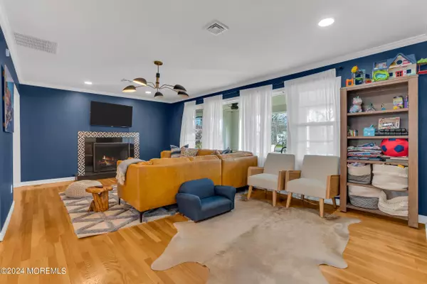 Interlaken, NJ 07712,201 Buttermere Avenue