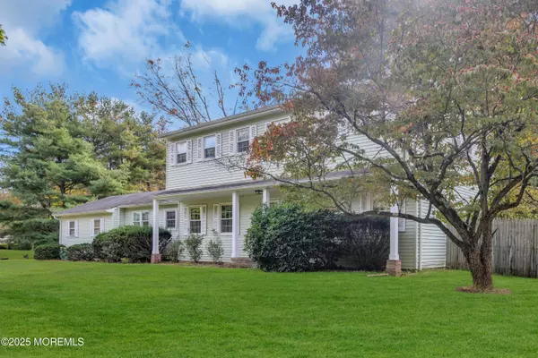 Holmdel, NJ 07733,3 Wildhedge Lane