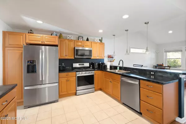 Howell, NJ 07731,10 Marion Avenue