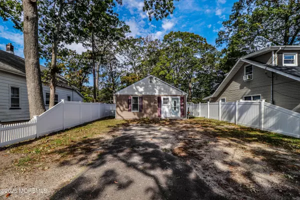 Toms River, NJ 08753,611 Anthony Avenue