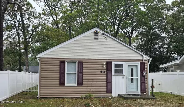 Toms River, NJ 08753,611 Anthony Avenue