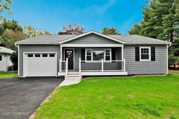 143 Westbrook Drive, Toms River, NJ 08757