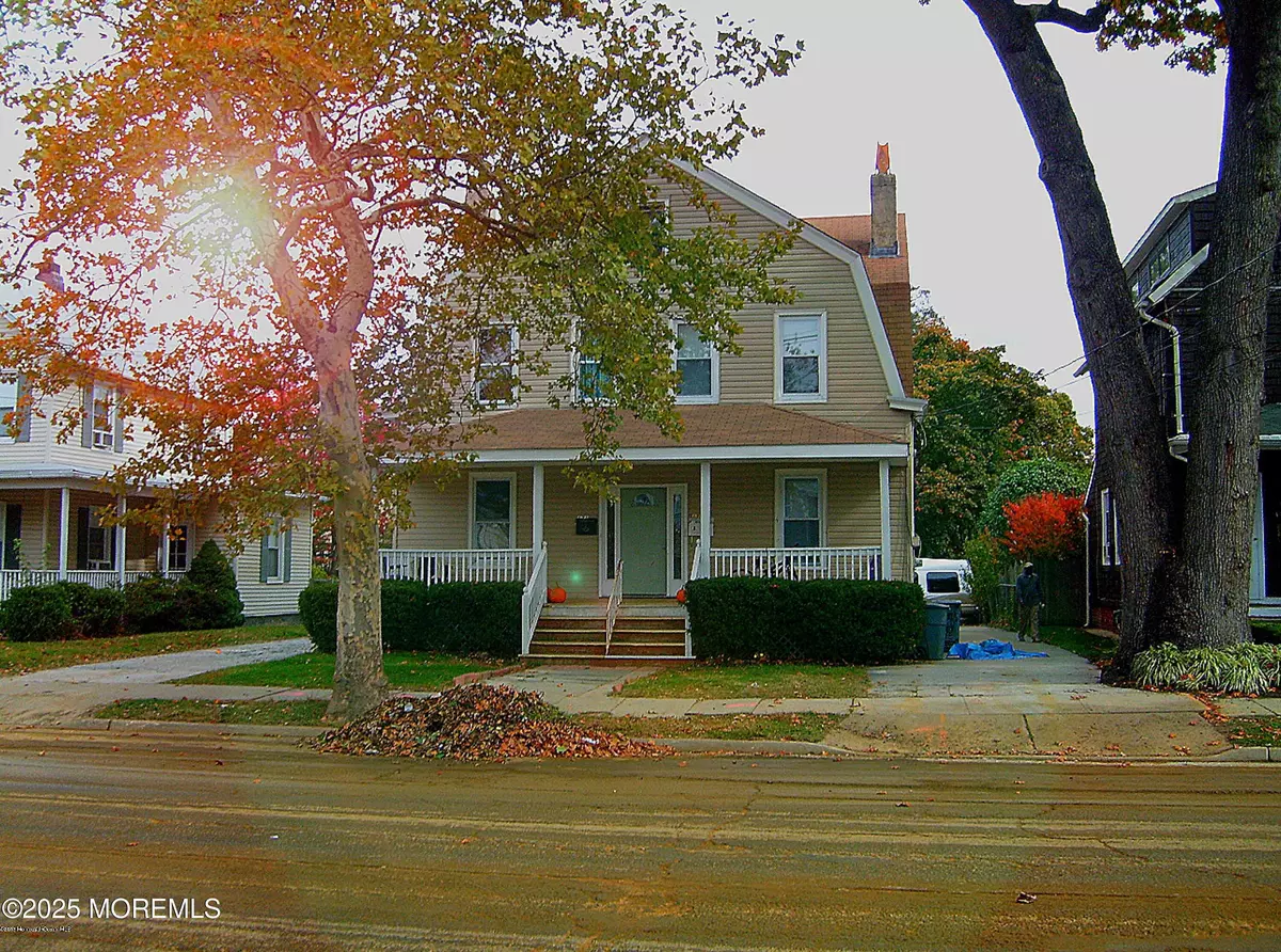 Red Bank, NJ 07701,171173 Bridge Avenue