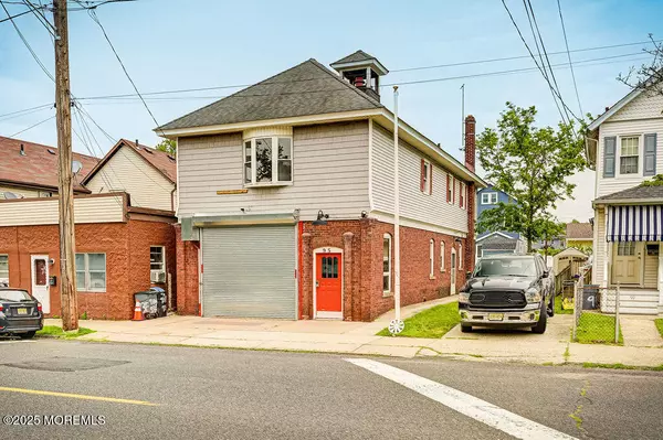 Keyport, NJ 07735,95 Broadway