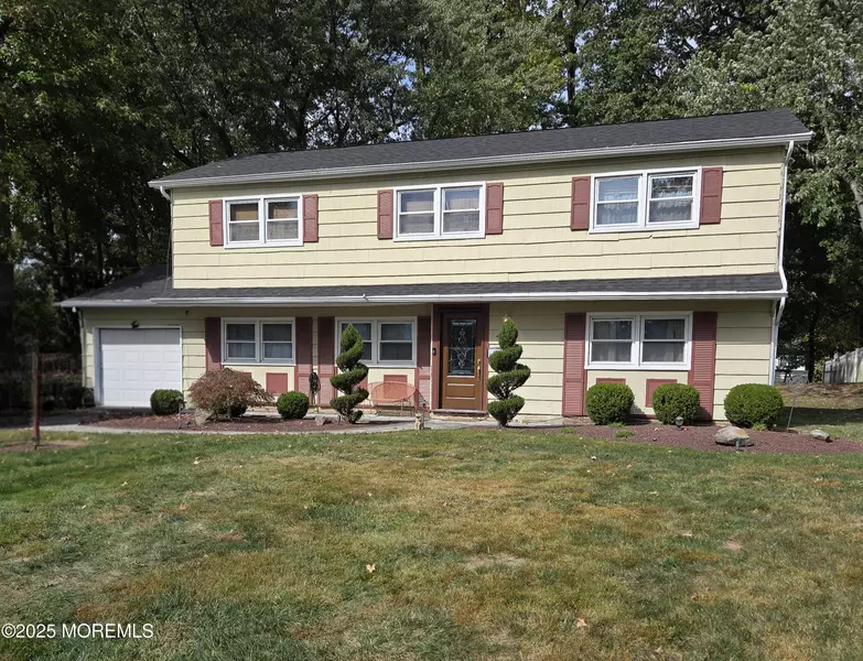 89 Old Queens Boulevard, Englishtown, NJ 07726