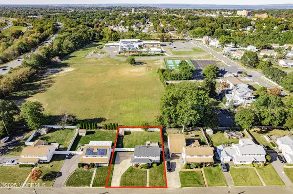 Hazlet, NJ 07730,10 Deer Street