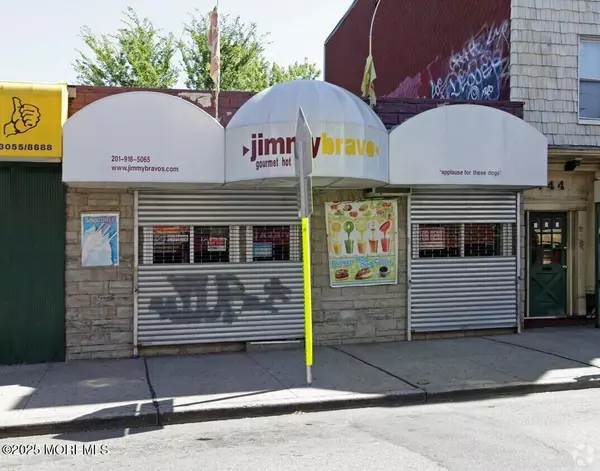 Jersey City, NJ 07306,748 W Side Avenue