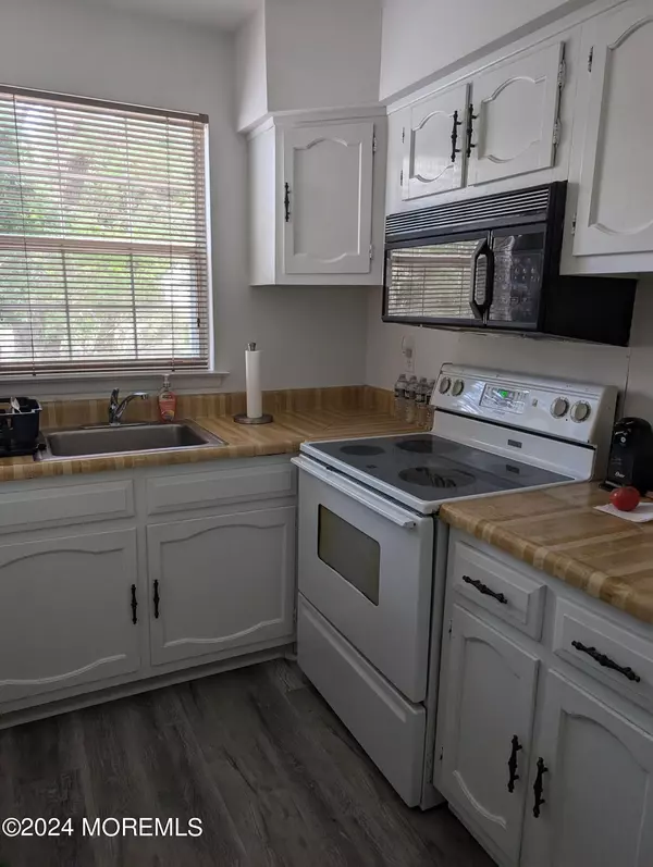Whiting, NJ 08759,4 Bristol Street #51