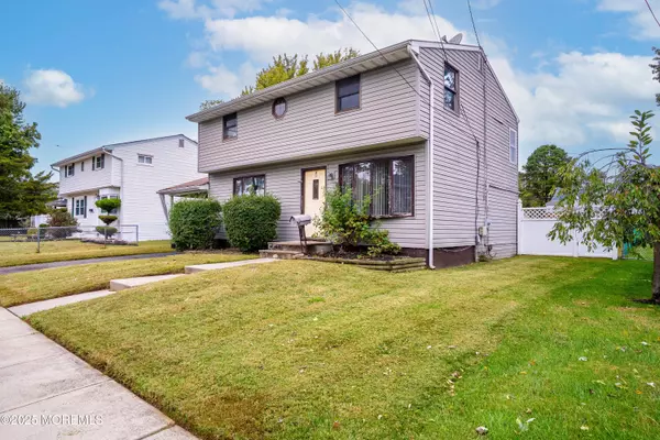 9 Scholer Drive, Union Beach, NJ 07735
