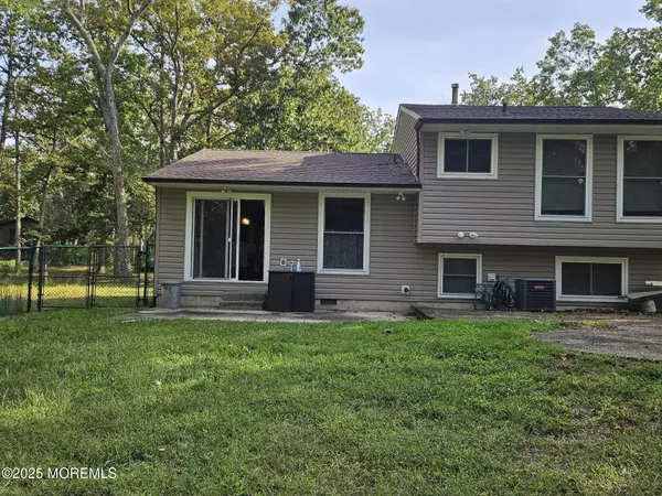 Pemberton, NJ 08068,148 Oak Pines Boulevard