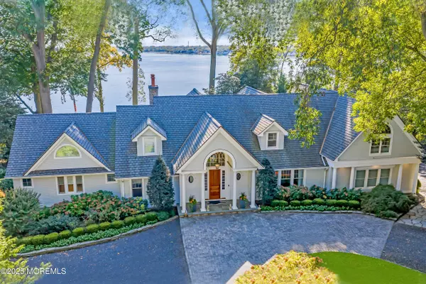 Rumson, NJ 07760,942 Navesink River Road