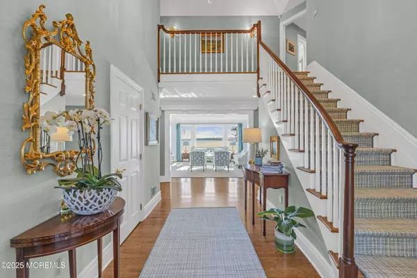 Middletown, NJ 07748,942 Navesink River Road