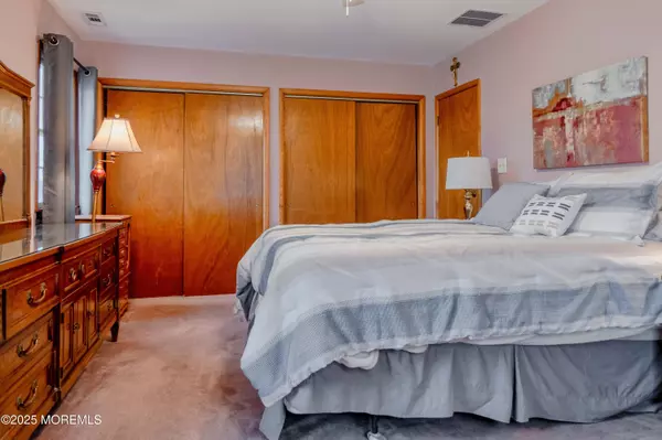 Little Egg Harbor, NJ 08087,17 S Ensign Drive