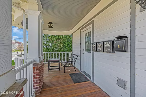 Asbury Park, NJ 07712,406 4th Avenue