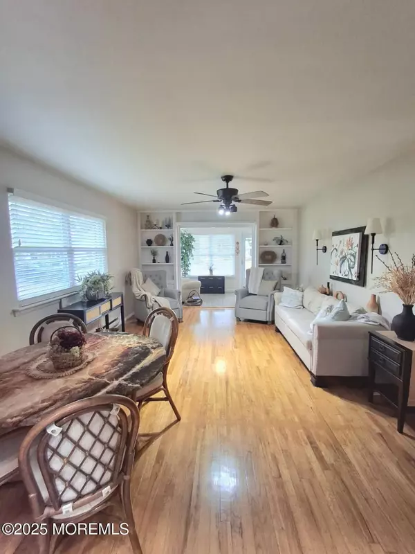 Whiting, NJ 08759,27 Crocus Lane #B