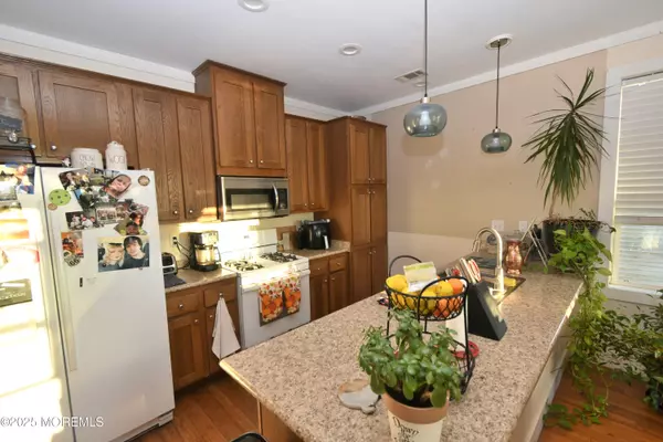 Union Beach, NJ 07735,208 Union Avenue