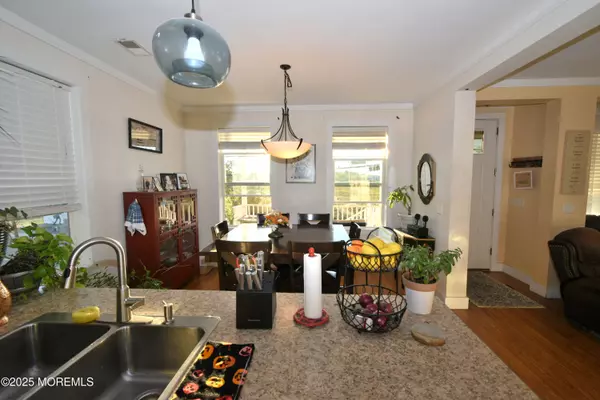 Union Beach, NJ 07735,208 Union Avenue