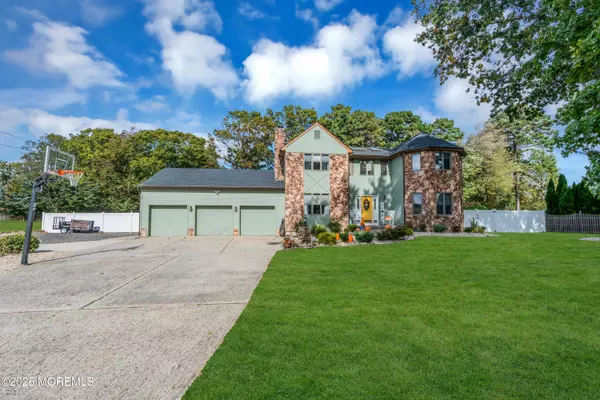 Brick, NJ 08724,581 Winding River Road