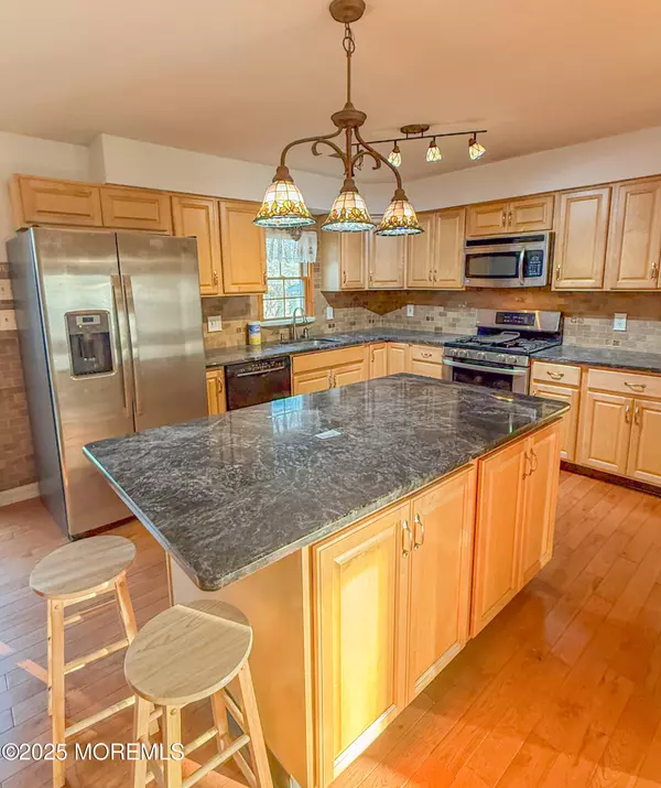 Forked River, NJ 08731,1972 Glen Oak Drive