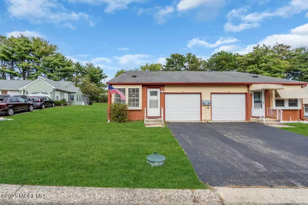 Whiting, NJ 08759,9 Juniper Lane #50