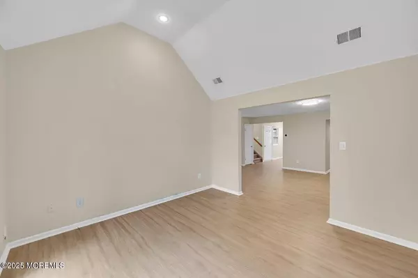 Freehold, NJ 07728,4 Cooper Court