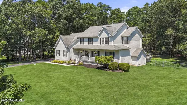 6 Kindling Way, Jackson, NJ 08527