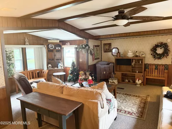 Jackson, NJ 08527,27 Rose Drive