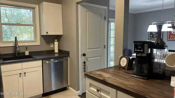 Manahawkin, NJ 08050,41 Atlantis Avenue #B